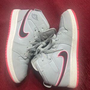 Jordan 1 Mid Gray and Pink 1.5Y